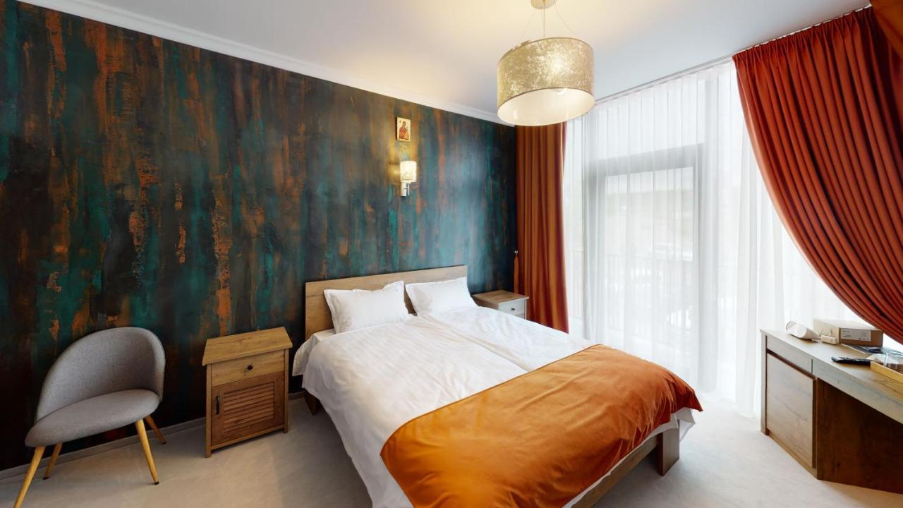 Hotel Angel Sofia Fălticeni Kültér fotó
