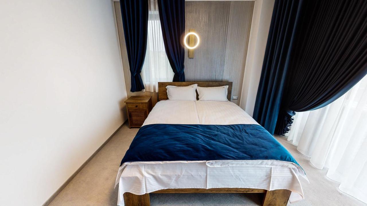Hotel Angel Sofia Fălticeni Kültér fotó