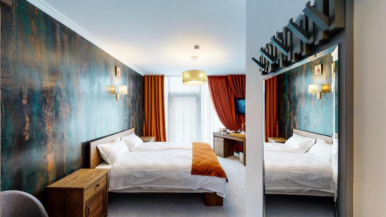 Hotel Angel Sofia Fălticeni Kültér fotó