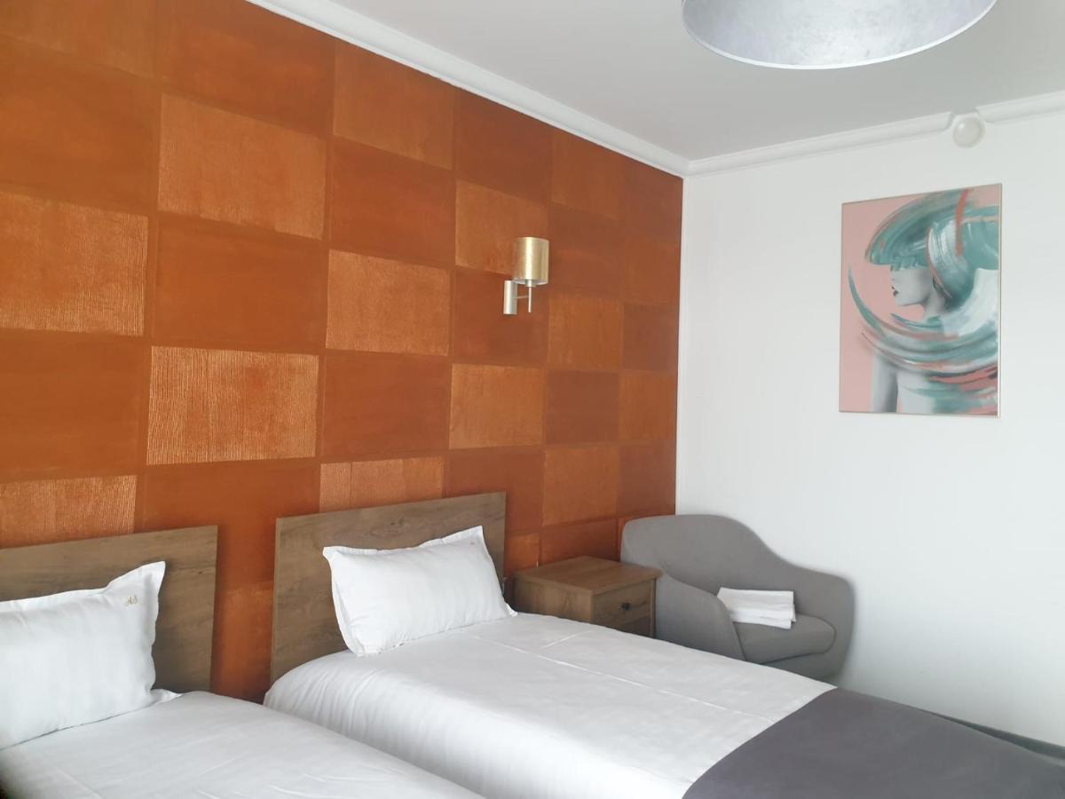 Hotel Angel Sofia Fălticeni Kültér fotó